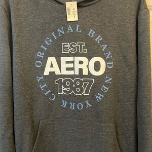 New with tags Men’s Aero hoodie